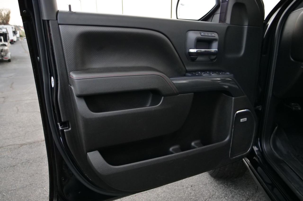 2015 GMC Sierra 1500 SLT 4X4 / All-Terrain Package / 5.3L V8 / Heated Seats! Lincolnton NC