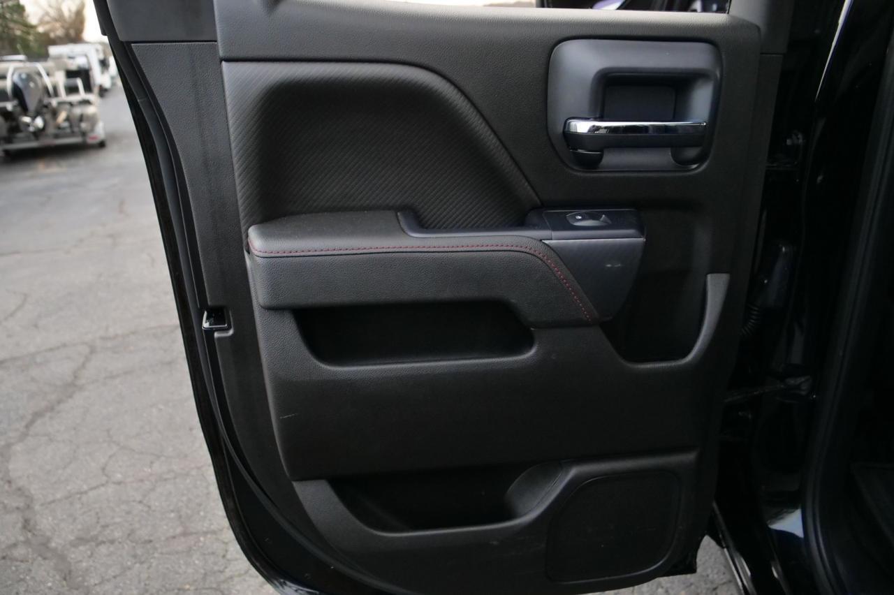 2015 GMC Sierra 1500 SLT 4X4 / All-Terrain Package / 5.3L V8 / Heated Seats! Lincolnton NC