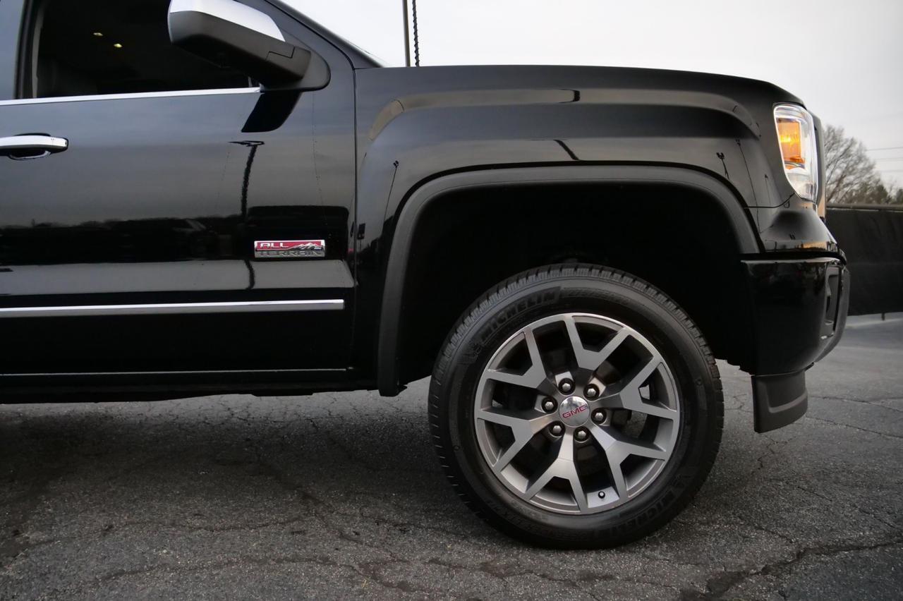 2015 GMC Sierra 1500 SLT 4X4 / All-Terrain Package / 5.3L V8 / Heated Seats! Lincolnton NC