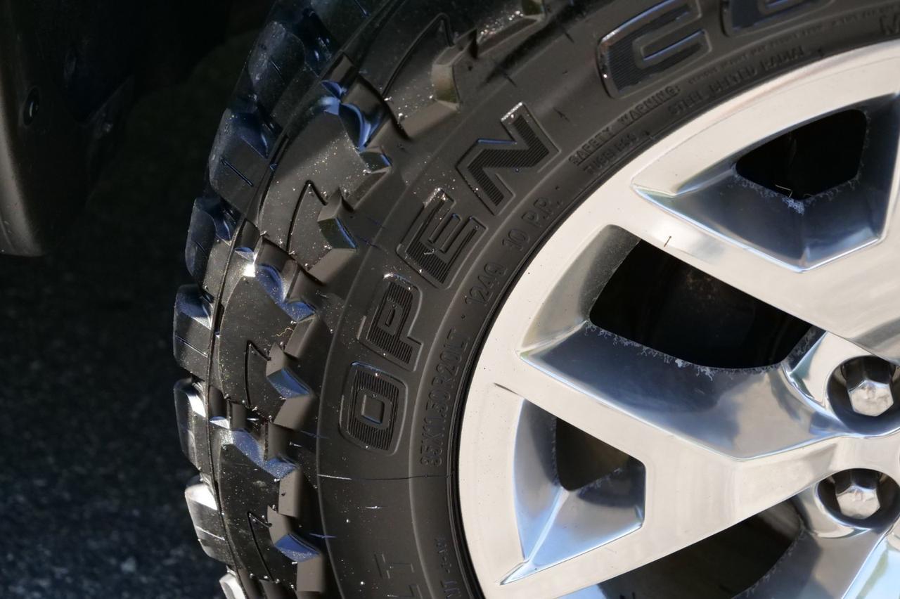 2015 GMC Sierra 1500 SLT 4X4 / Value Package / 5.3L V8! Lincolnton NC