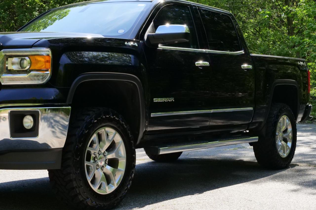 2015 GMC Sierra 1500 SLT 4X4 / Value Package / 5.3L V8 / NEW TRANSMISSION! Lincolnton NC
