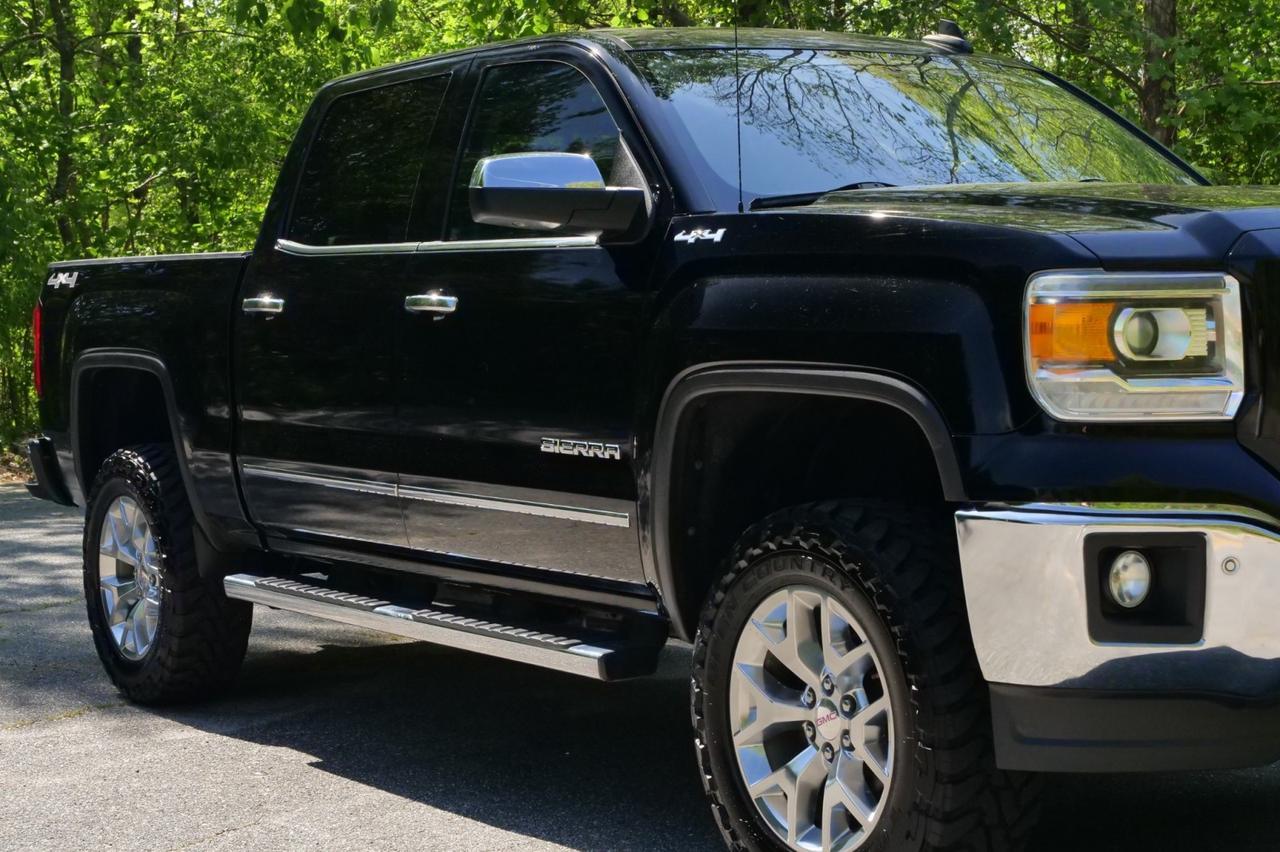 2015 GMC Sierra 1500 SLT 4X4 / Value Package / 5.3L V8 / NEW TRANSMISSION! Lincolnton NC