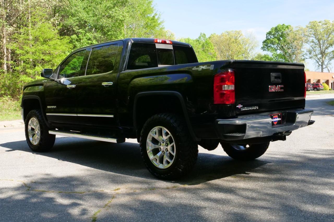 2015 GMC Sierra 1500 SLT 4X4 / Value Package / 5.3L V8 / NEW TRANSMISSION! Lincolnton NC