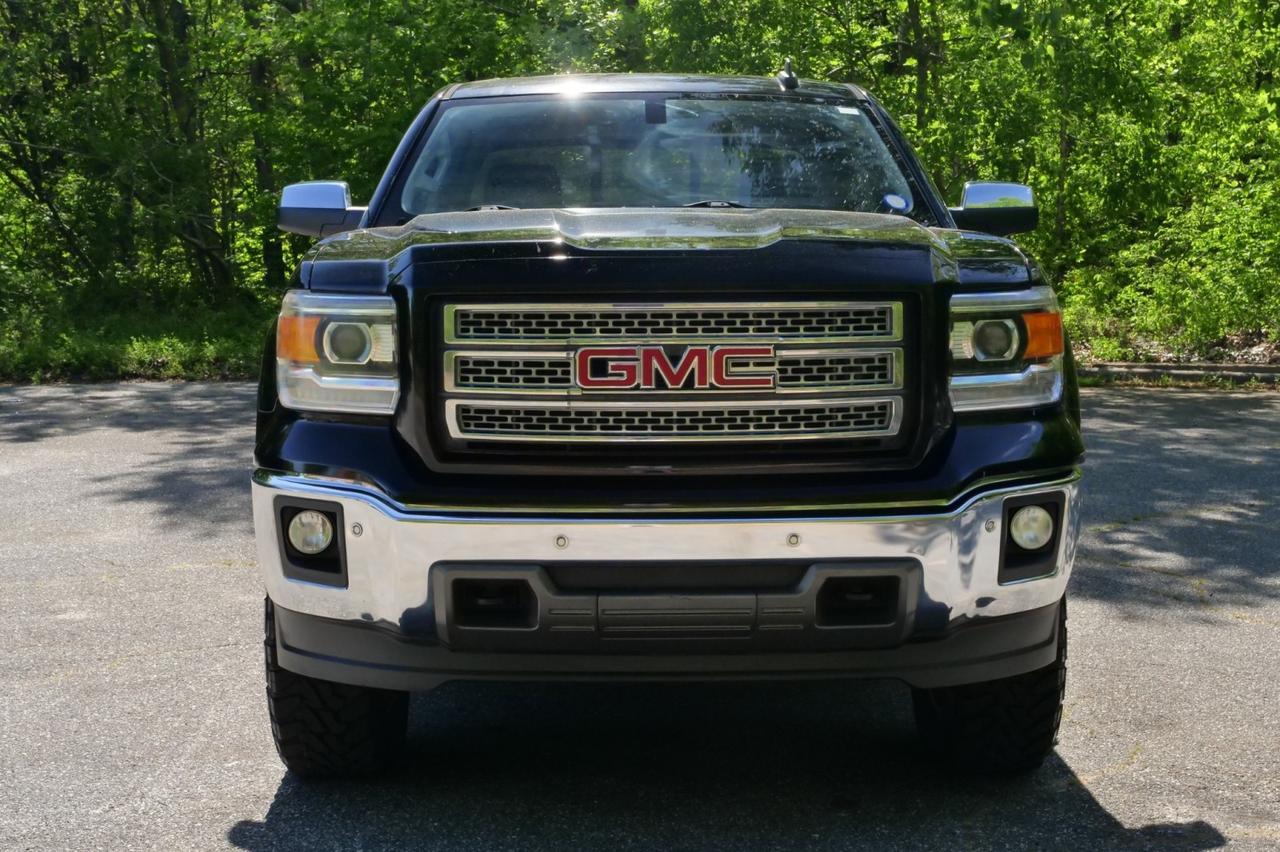 2015 GMC Sierra 1500 SLT 4X4 / Value Package / 5.3L V8 / NEW TRANSMISSION! Lincolnton NC