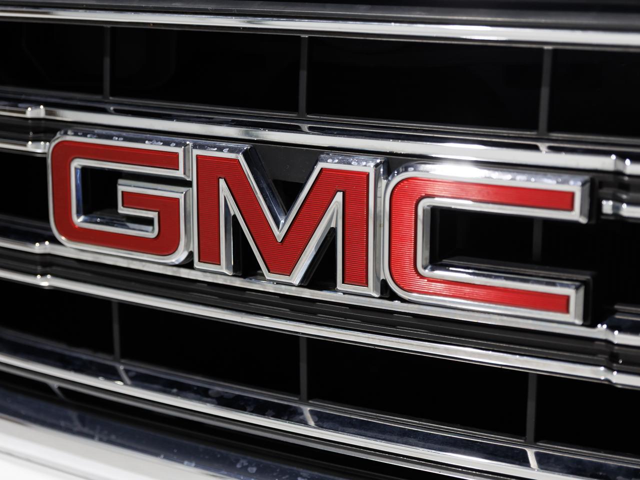 2015 GMC Sierra 1500 SLT Z71 Crew Cab 4WD Cranberry PA