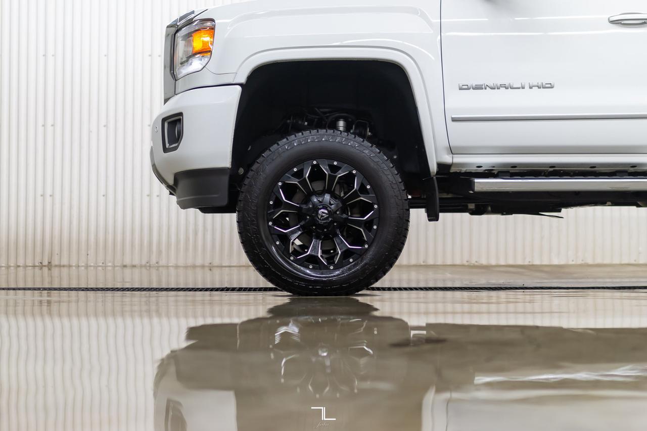 2015 GMC Sierra 2500 4x4 Crew Cab Denali HD Leather Roof Nav 6" Lift Red Deer AB