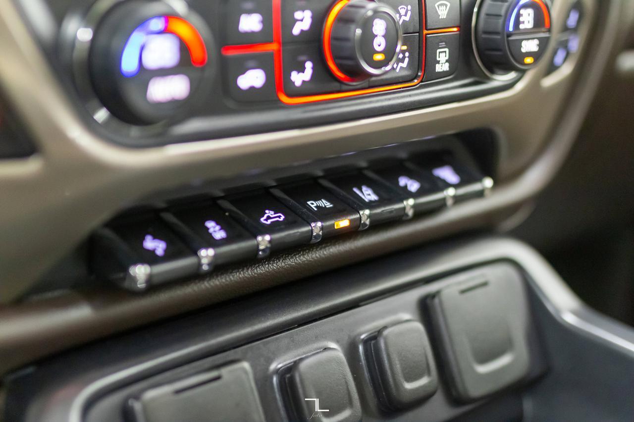 2015 GMC Sierra 2500 4x4 Crew Cab Denali HD Leather Roof Nav 6" Lift Red Deer AB