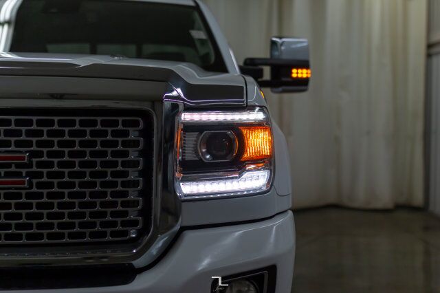 2015 GMC Sierra 2500 4x4 Crew Cab Denali HD Leather Roof Nav 6" Lift Red Deer AB