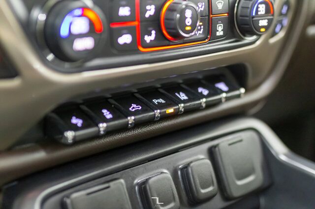 2015 GMC Sierra 2500 4x4 Crew Cab Denali HD Leather Roof Nav 6" Lift Red Deer AB