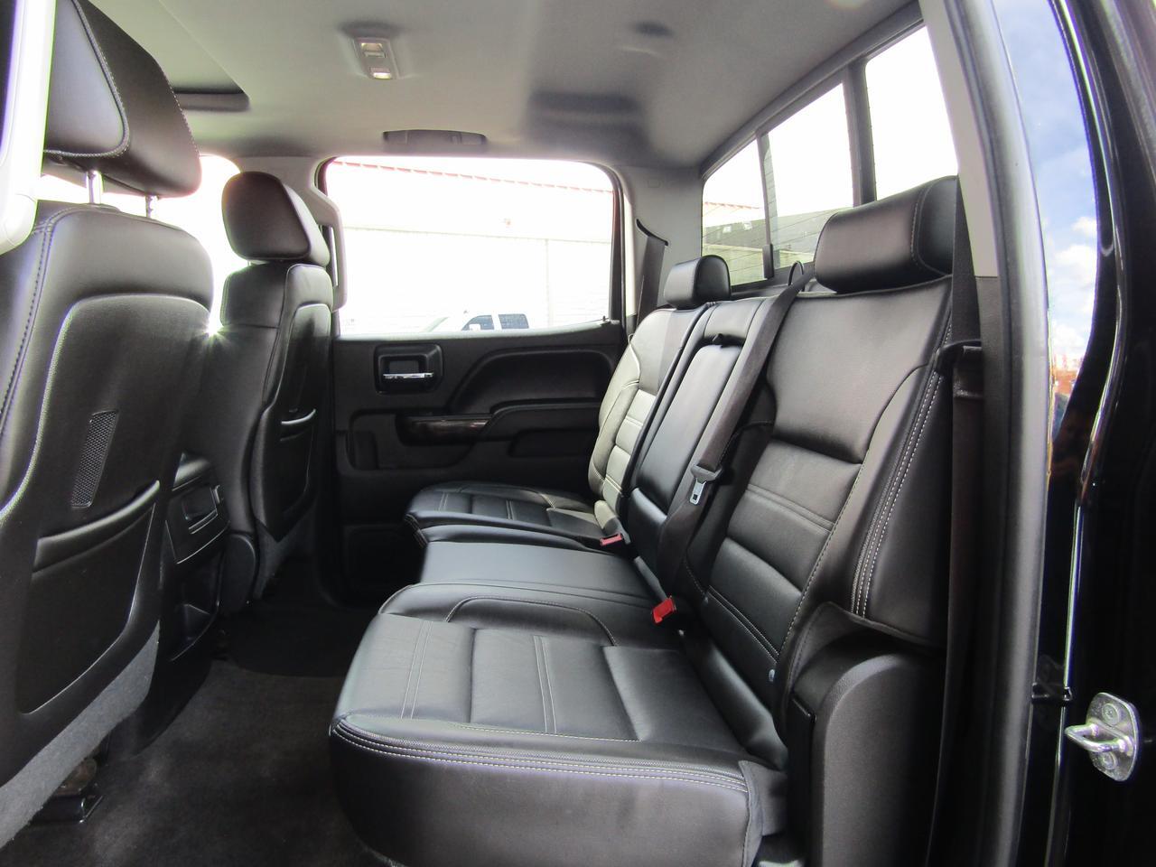2015 GMC Sierra 2500HD 4WD Crew Cab 153.7 Denali Grand Prairie TX
