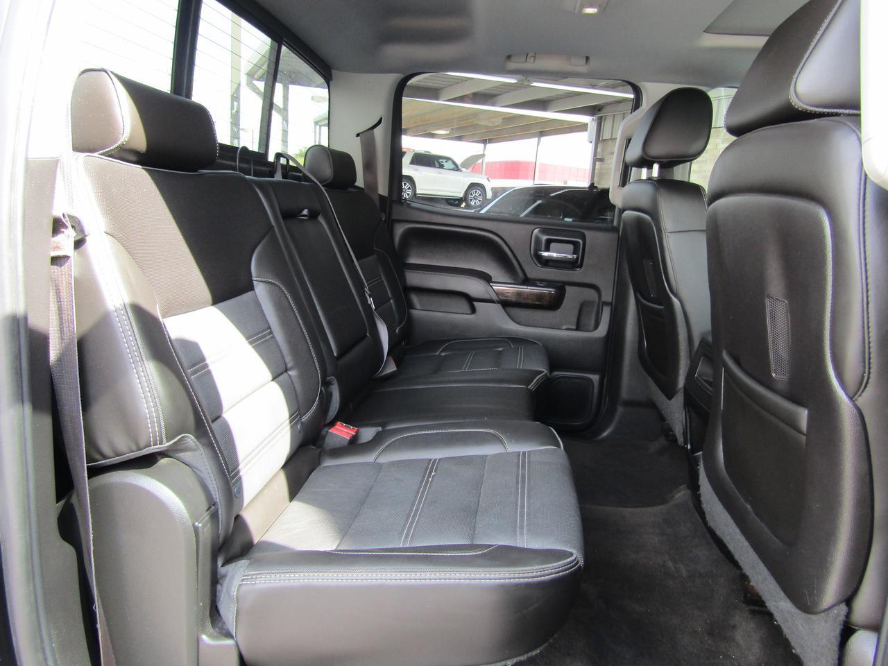 2015 GMC Sierra 2500HD 4WD Crew Cab 153.7 Denali Grand Prairie TX