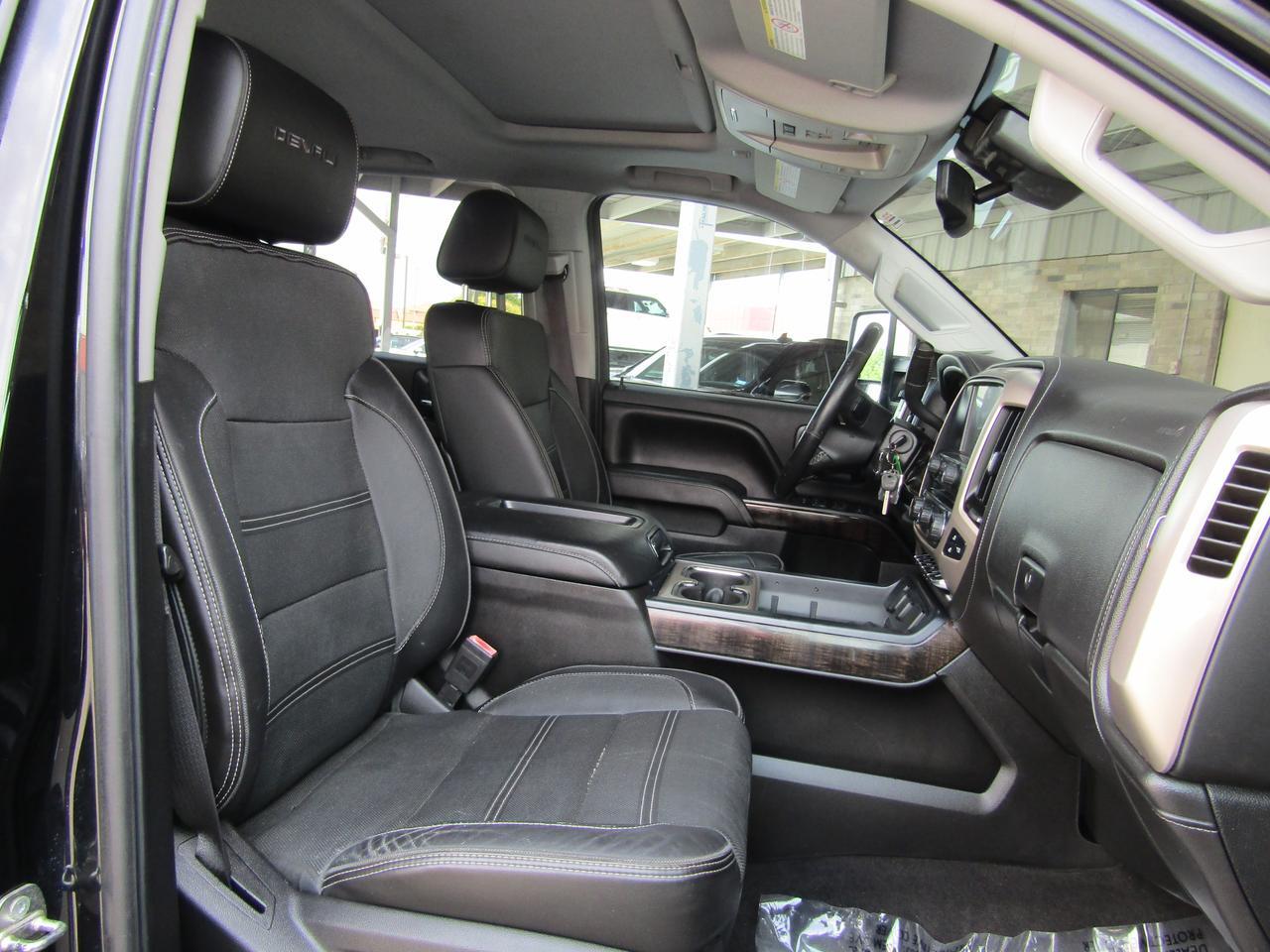 2015 GMC Sierra 2500HD 4WD Crew Cab 153.7 Denali Grand Prairie TX