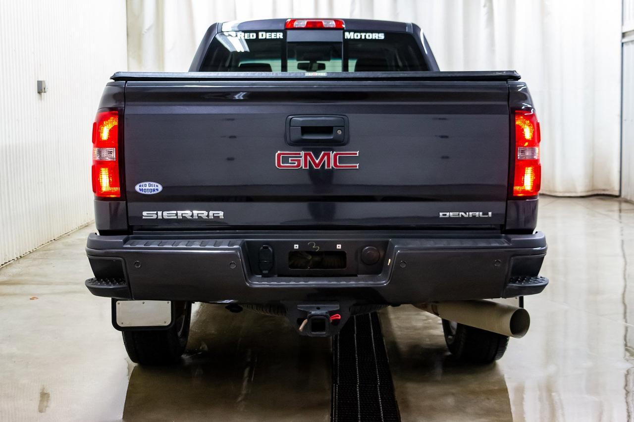 2015 GMC Sierra 2500HD 4x4 Crew Cab Denali Diesel Leather Roof Nav Red Deer AB