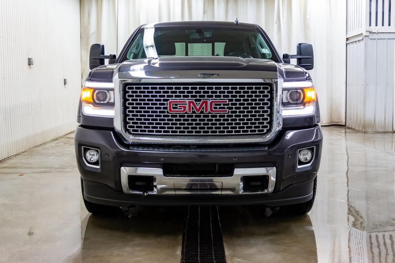 2015 GMC Sierra 2500HD 4x4 Crew Cab Denali Diesel Leather Roof Nav Red Deer AB