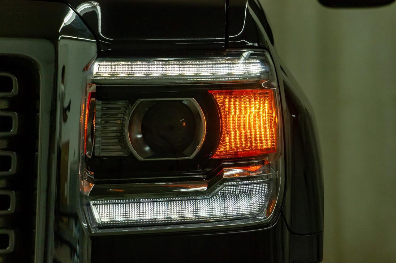 2015 GMC Sierra 2500HD 4x4 Crew Cab Denali Diesel Leather Roof Nav Red Deer AB