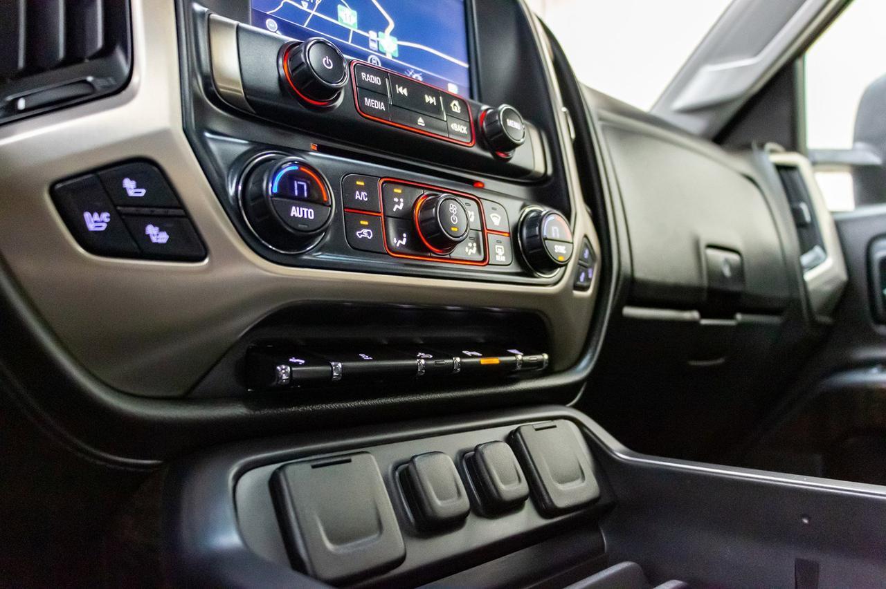 2015 GMC Sierra 2500HD 4x4 Crew Cab Denali Diesel Leather Roof Nav Red Deer AB