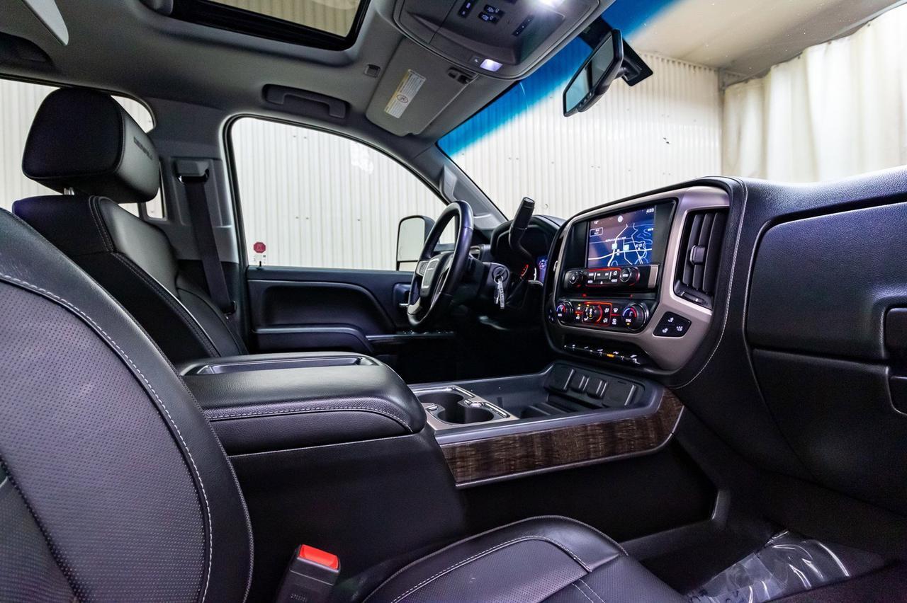 2015 GMC Sierra 2500HD 4x4 Crew Cab Denali Diesel Leather Roof Nav Red Deer AB
