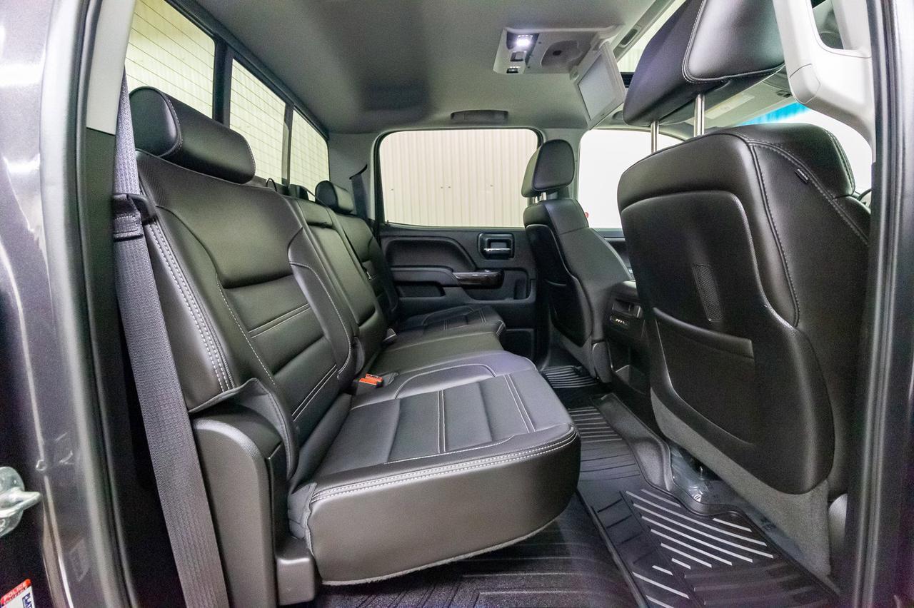 2015 GMC Sierra 2500HD 4x4 Crew Cab Denali Diesel Leather Roof Nav Red Deer AB