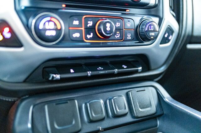 2015 GMC Sierra 2500HD 4x4 Crew Cab SLE Z71 PSeat BCam Red Deer AB