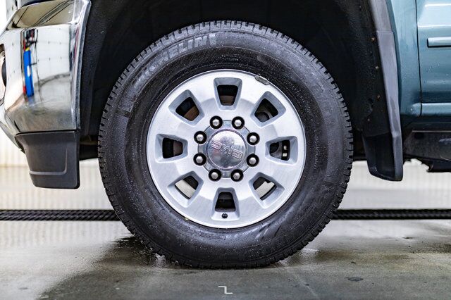 2015 GMC Sierra 2500HD 4x4 Crew Cab SLE Z71 PSeat BCam Red Deer AB