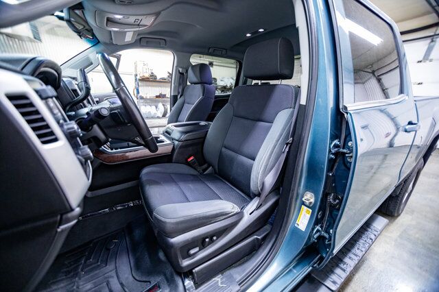 2015 GMC Sierra 2500HD 4x4 Crew Cab SLE Z71 PSeat BCam Red Deer AB