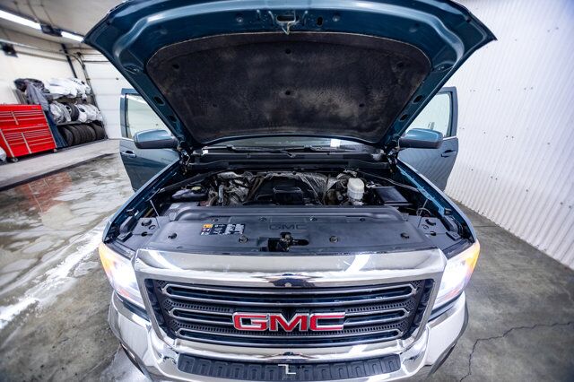 2015 GMC Sierra 2500HD 4x4 Crew Cab SLE Z71 PSeat BCam Red Deer AB