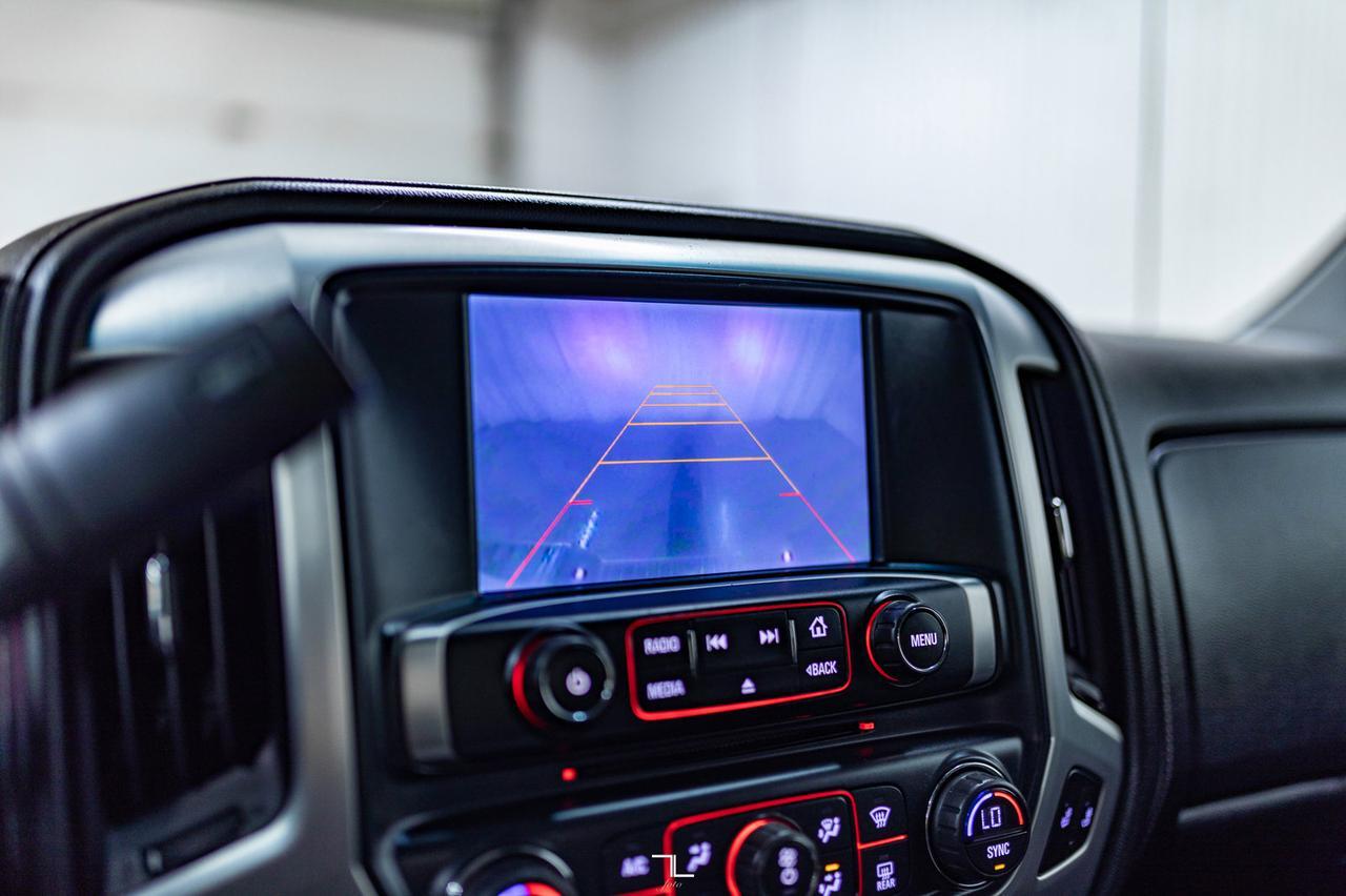 2015 GMC Sierra 2500HD 4x4 Crew Cab SLE Z71 PSeat BCam Red Deer AB