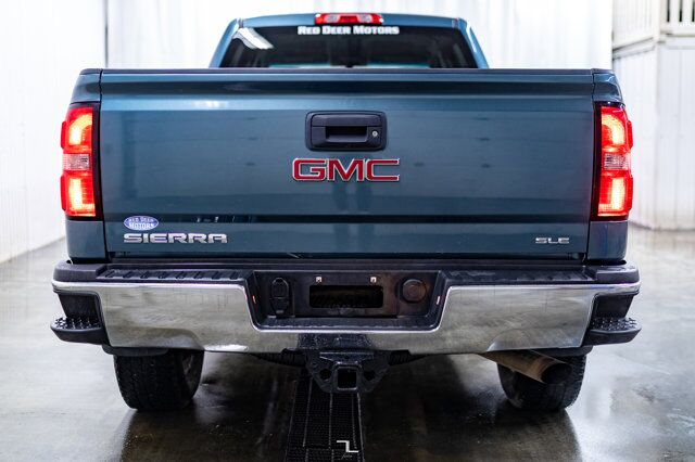 2015 GMC Sierra 2500HD 4x4 Crew Cab SLE Z71 PSeat BCam Red Deer AB