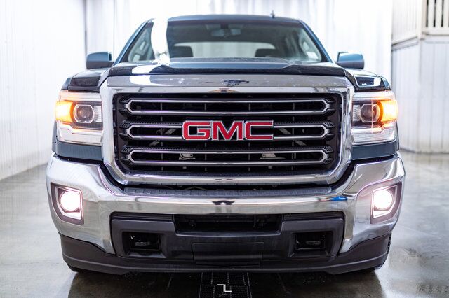 2015 GMC Sierra 2500HD 4x4 Crew Cab SLE Z71 PSeat BCam Red Deer AB