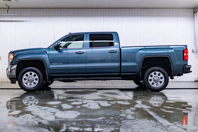 2015 GMC Sierra 2500HD 4x4 Crew Cab SLE Z71 PSeat BCam Red Deer AB