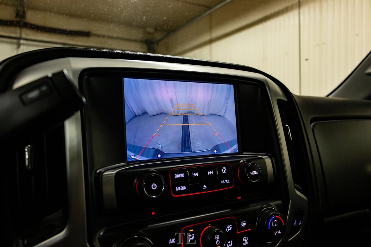 2015 GMC Sierra 2500HD 4x4 Crew Cab SLT Diesel Lift Leather Roof Nav Red Deer AB