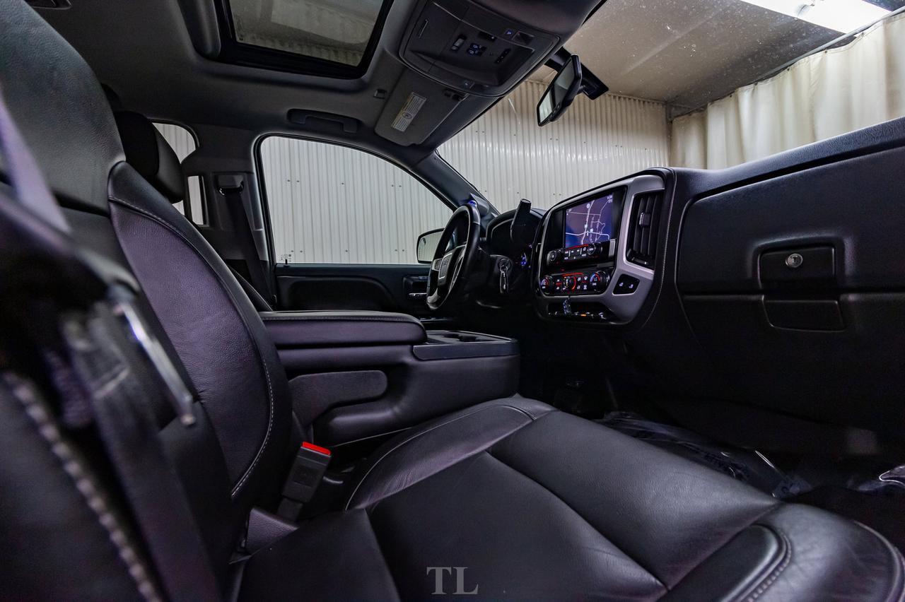 2015 GMC Sierra 2500HD 4x4 Crew Cab SLT Diesel Lift Leather Roof Nav Red Deer AB