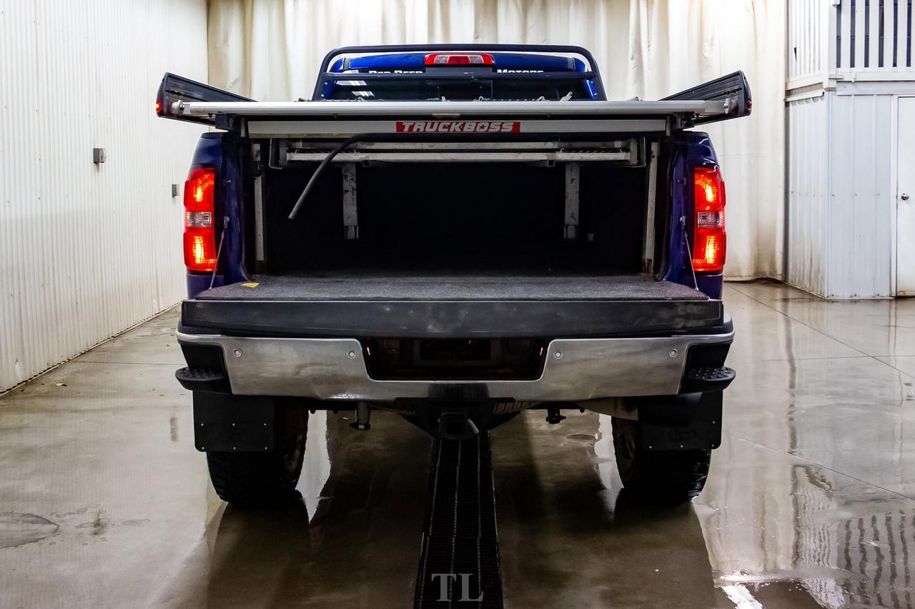 2015 GMC Sierra 2500HD 4x4 Crew Cab SLT Diesel Lift Leather Roof Nav Red Deer AB