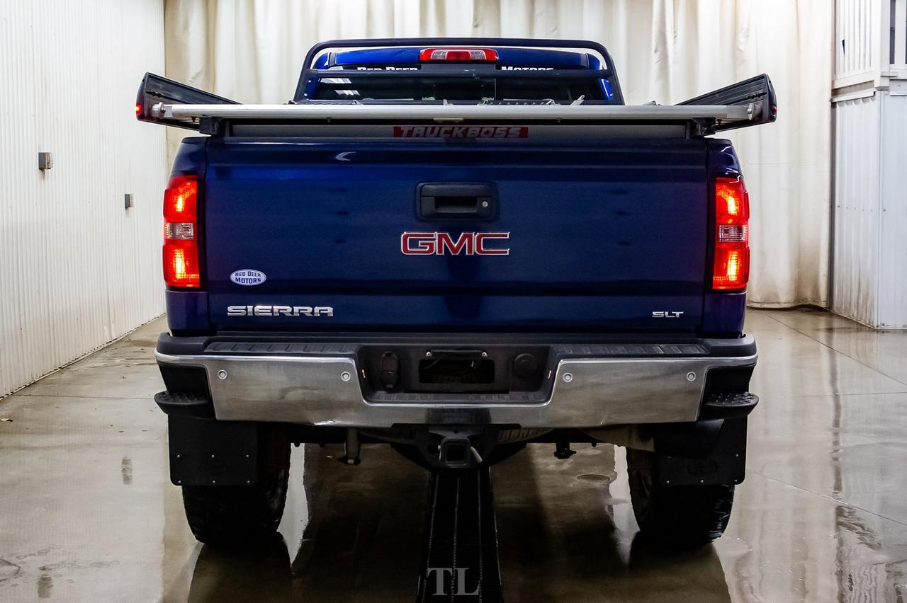 2015 GMC Sierra 2500HD 4x4 Crew Cab SLT Diesel Lift Leather Roof Nav Red Deer AB