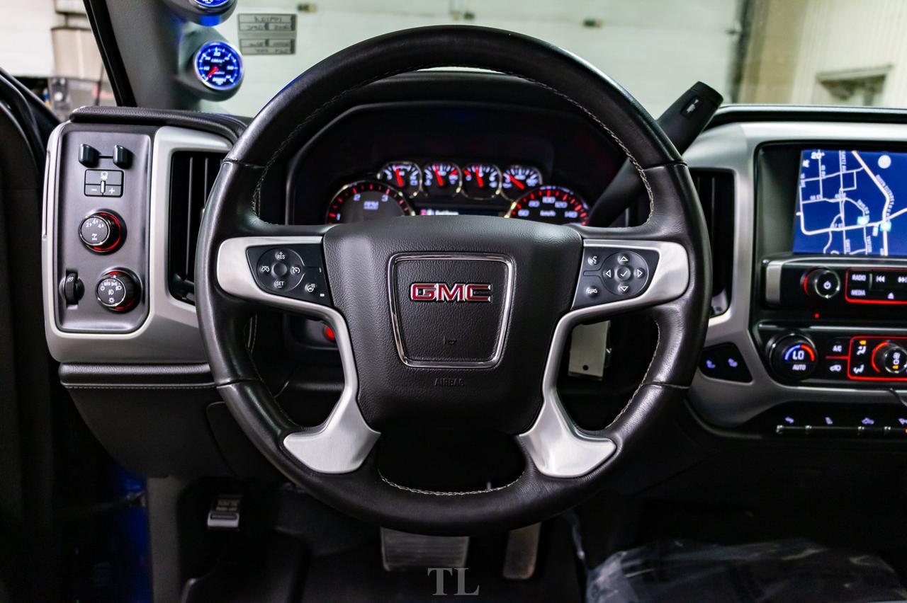 2015 GMC Sierra 2500HD 4x4 Crew Cab SLT Diesel Lift Leather Roof Nav Red Deer AB