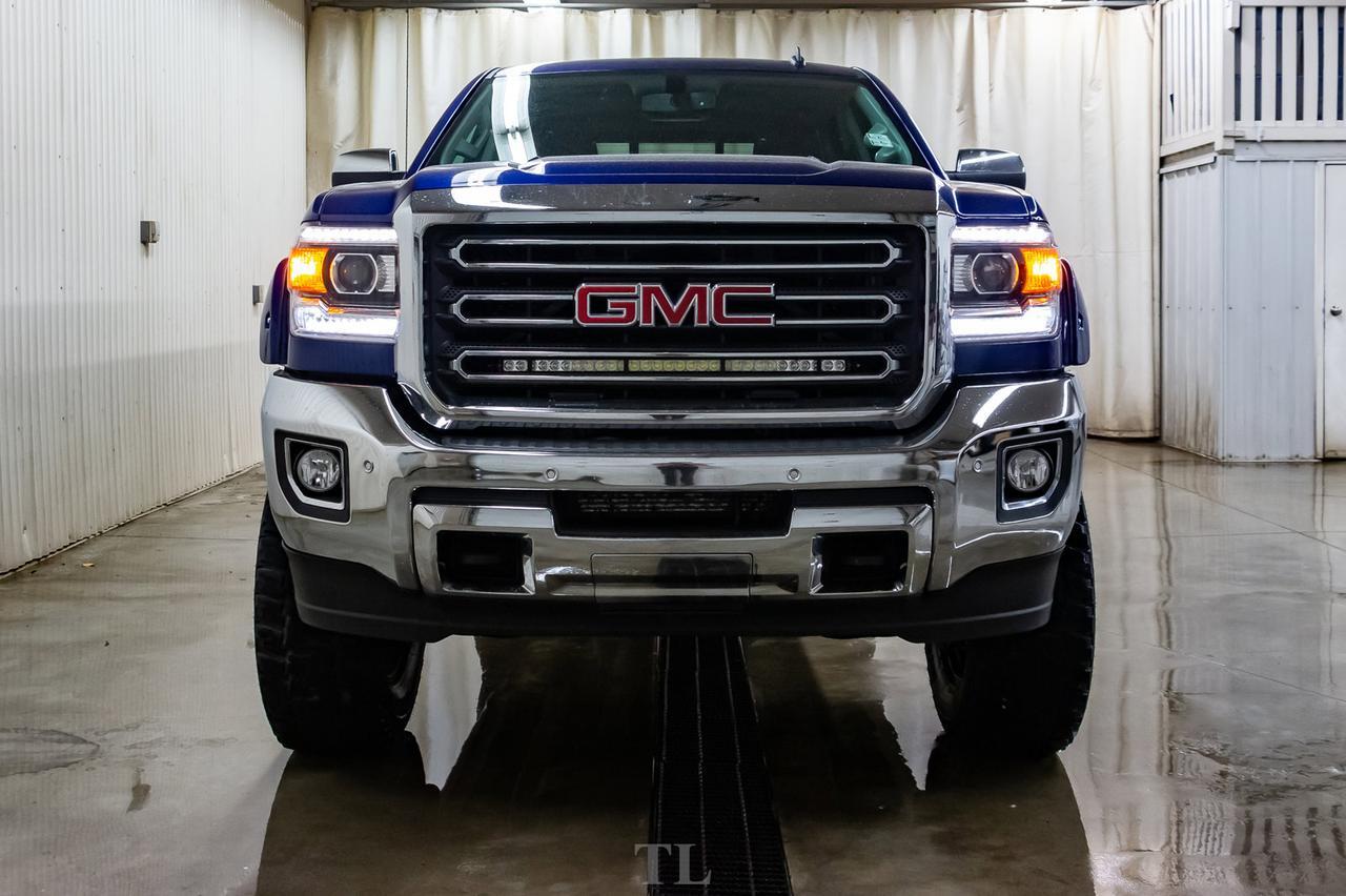 2015 GMC Sierra 2500HD 4x4 Crew Cab SLT Diesel Lift Leather Roof Nav Red Deer AB