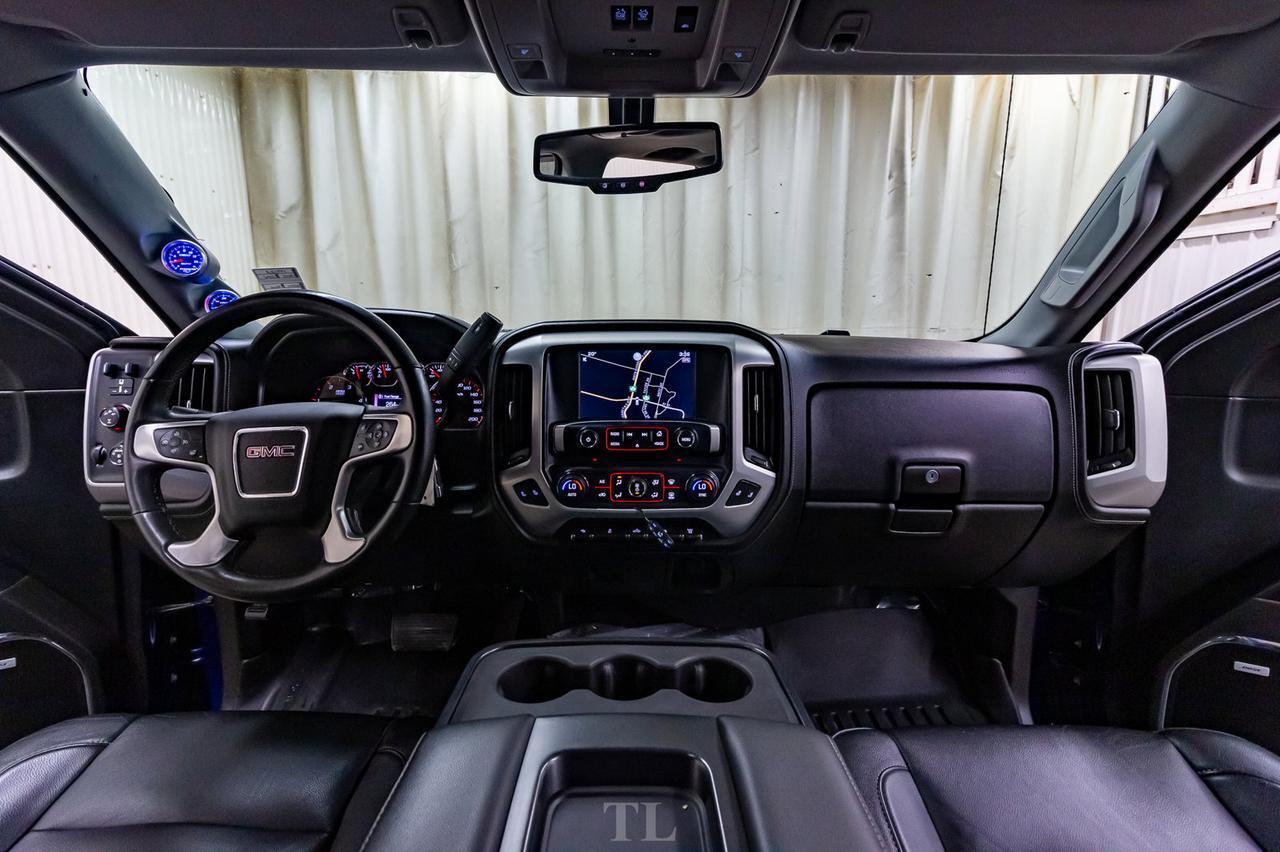 2015 GMC Sierra 2500HD 4x4 Crew Cab SLT Diesel Lift Leather Roof Nav Red Deer AB