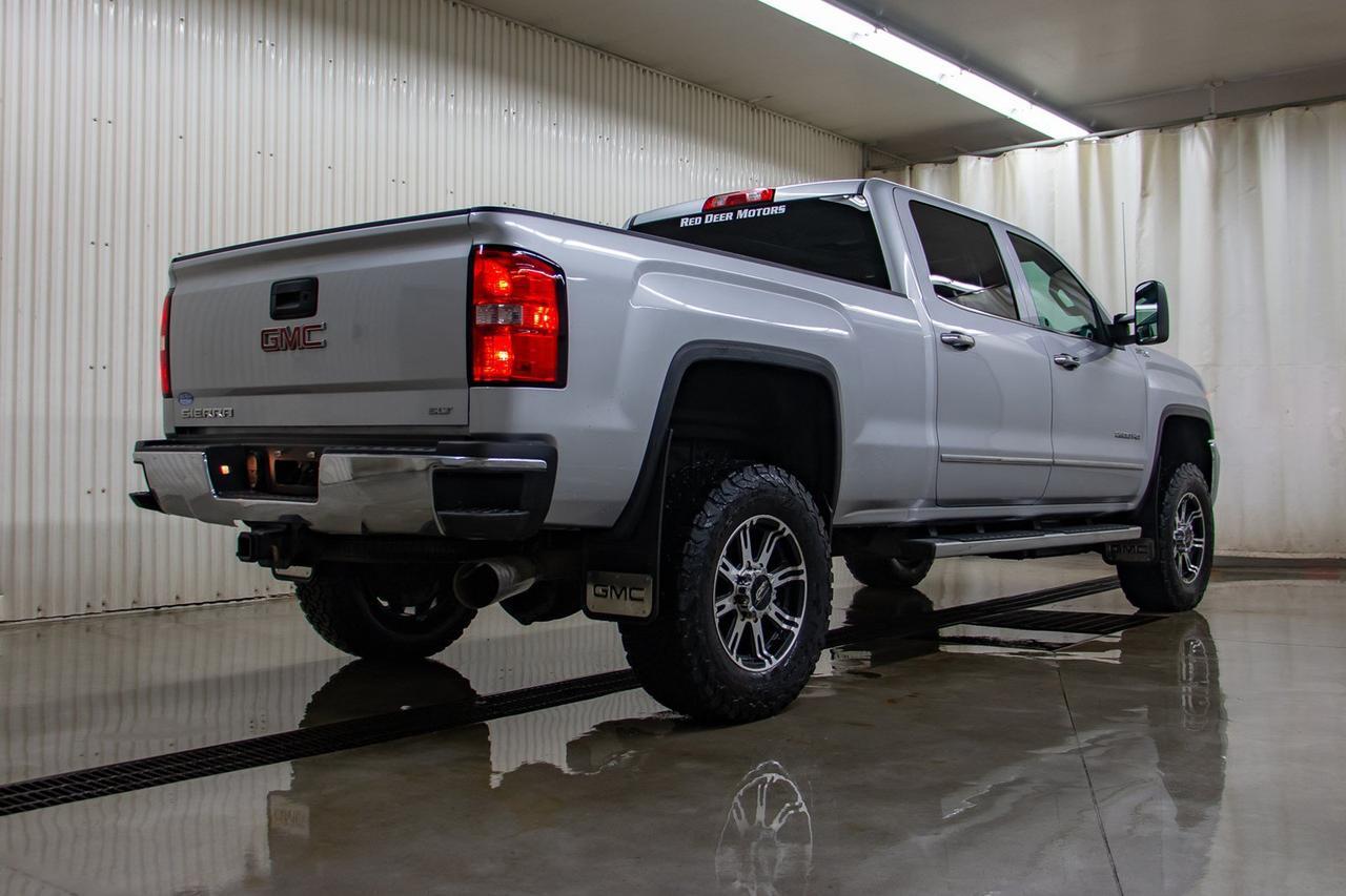 2015 GMC Sierra 2500HD 4x4 Crew Cab SLT Z71 Diesel Leather Roof Nav Red Deer AB