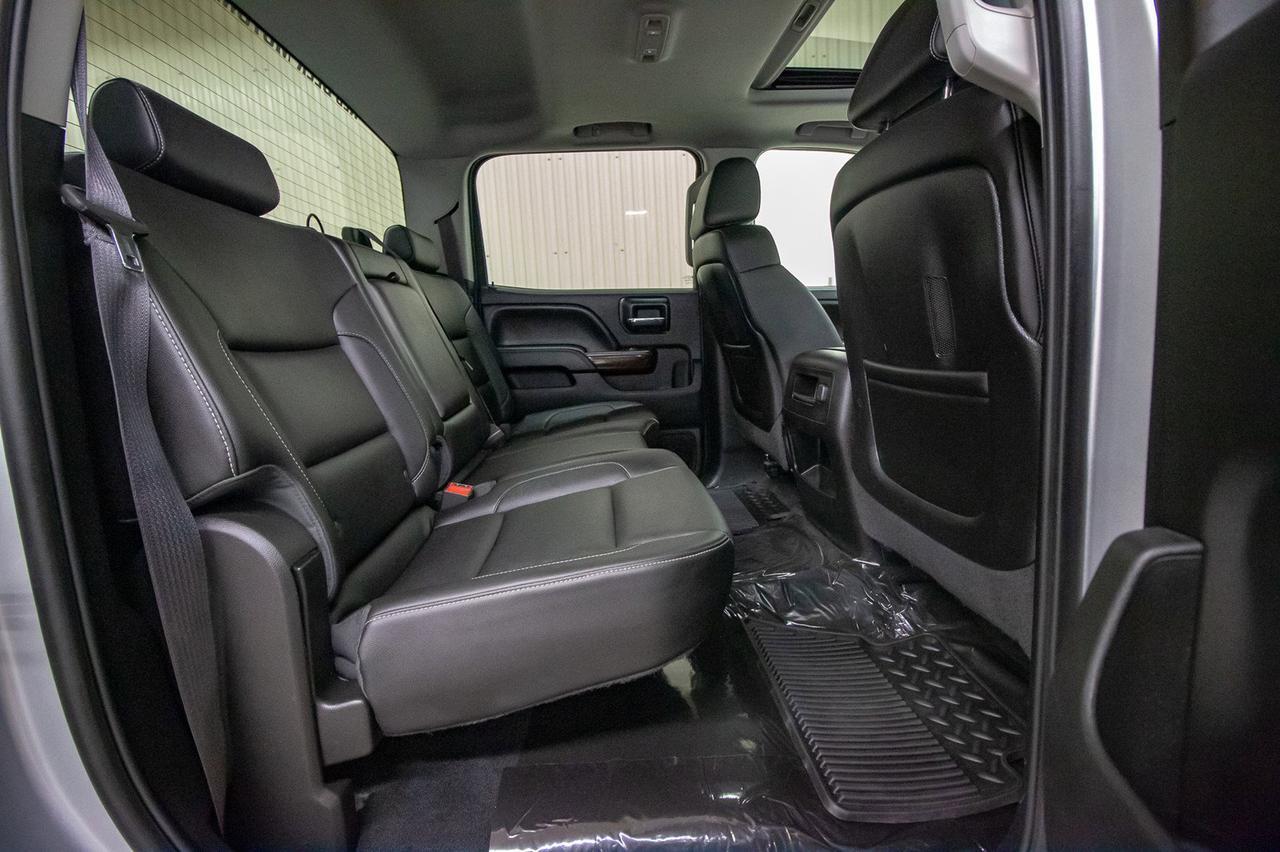 2015 GMC Sierra 2500HD 4x4 Crew Cab SLT Z71 Diesel Leather Roof Nav Red Deer AB