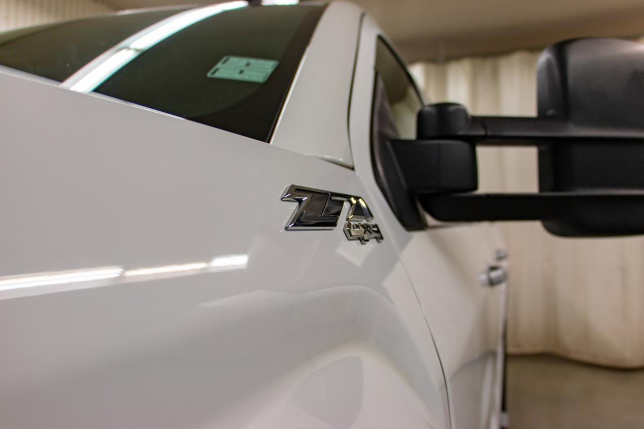 2015 GMC Sierra 2500HD 4x4 Crew Cab SLT Z71 Diesel Leather Roof Red Deer AB