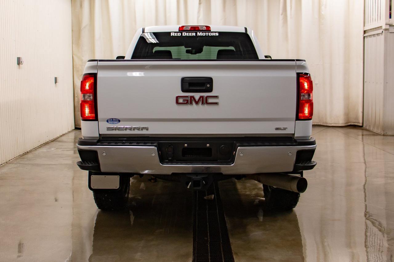 2015 GMC Sierra 2500HD 4x4 Crew Cab SLT Z71 Diesel Leather Roof Red Deer AB