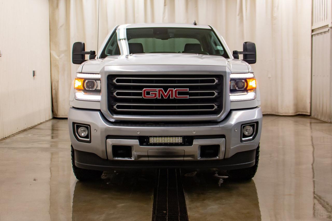 2015 GMC Sierra 2500HD 4x4 Crew Cab SLT Z71 Diesel Leather Roof Red Deer AB