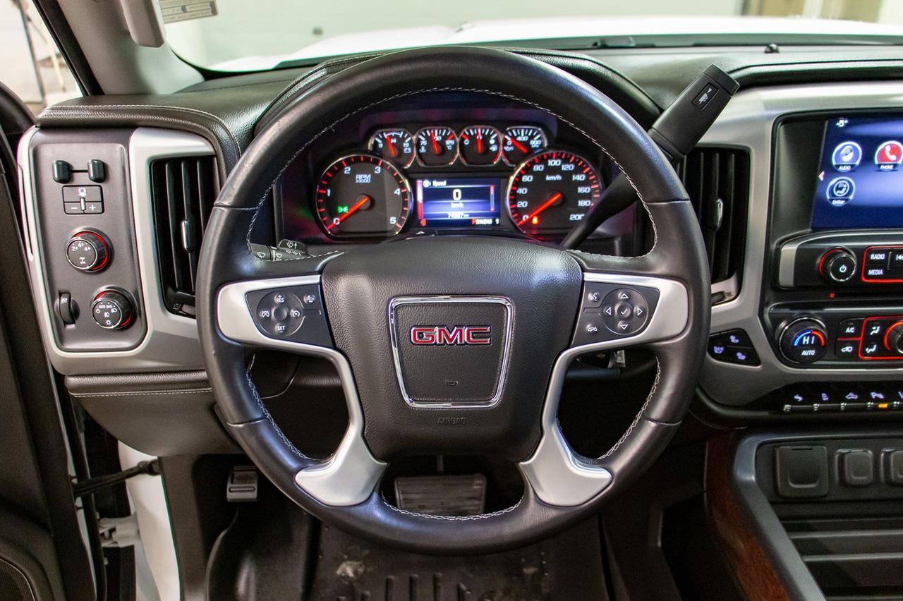 2015 GMC Sierra 2500HD 4x4 Crew Cab SLT Z71 Diesel Leather Roof Red Deer AB