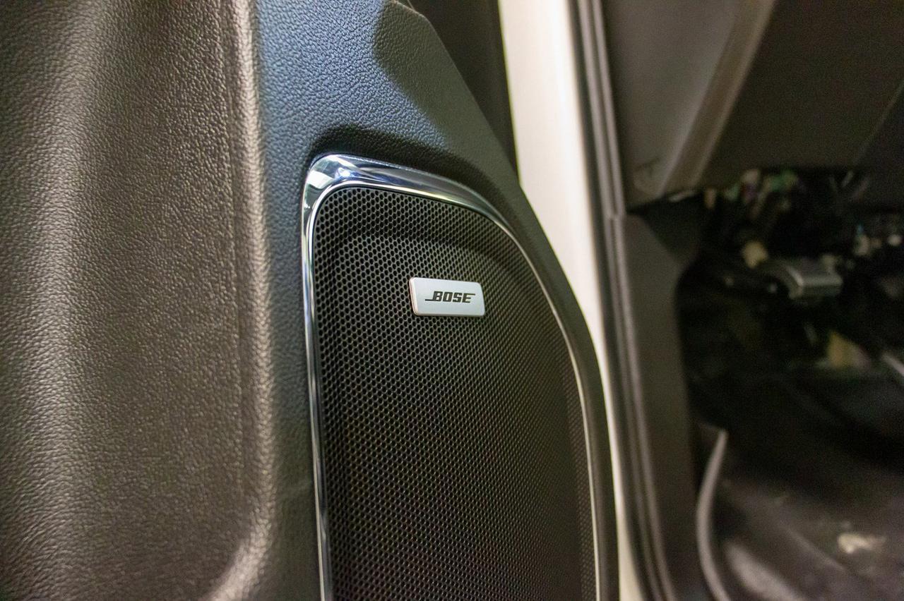 2015 GMC Sierra 2500HD 4x4 Crew Cab SLT Z71 Diesel Leather Roof Red Deer AB