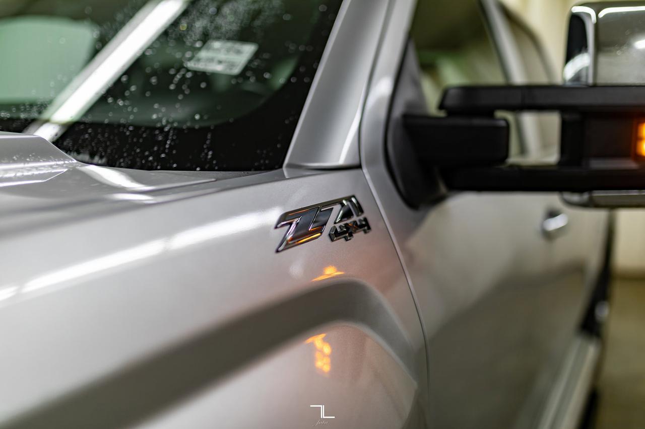 2015 GMC Sierra 2500HD 4x4 Crew Cab SLT Z71 Leather BCam Red Deer AB