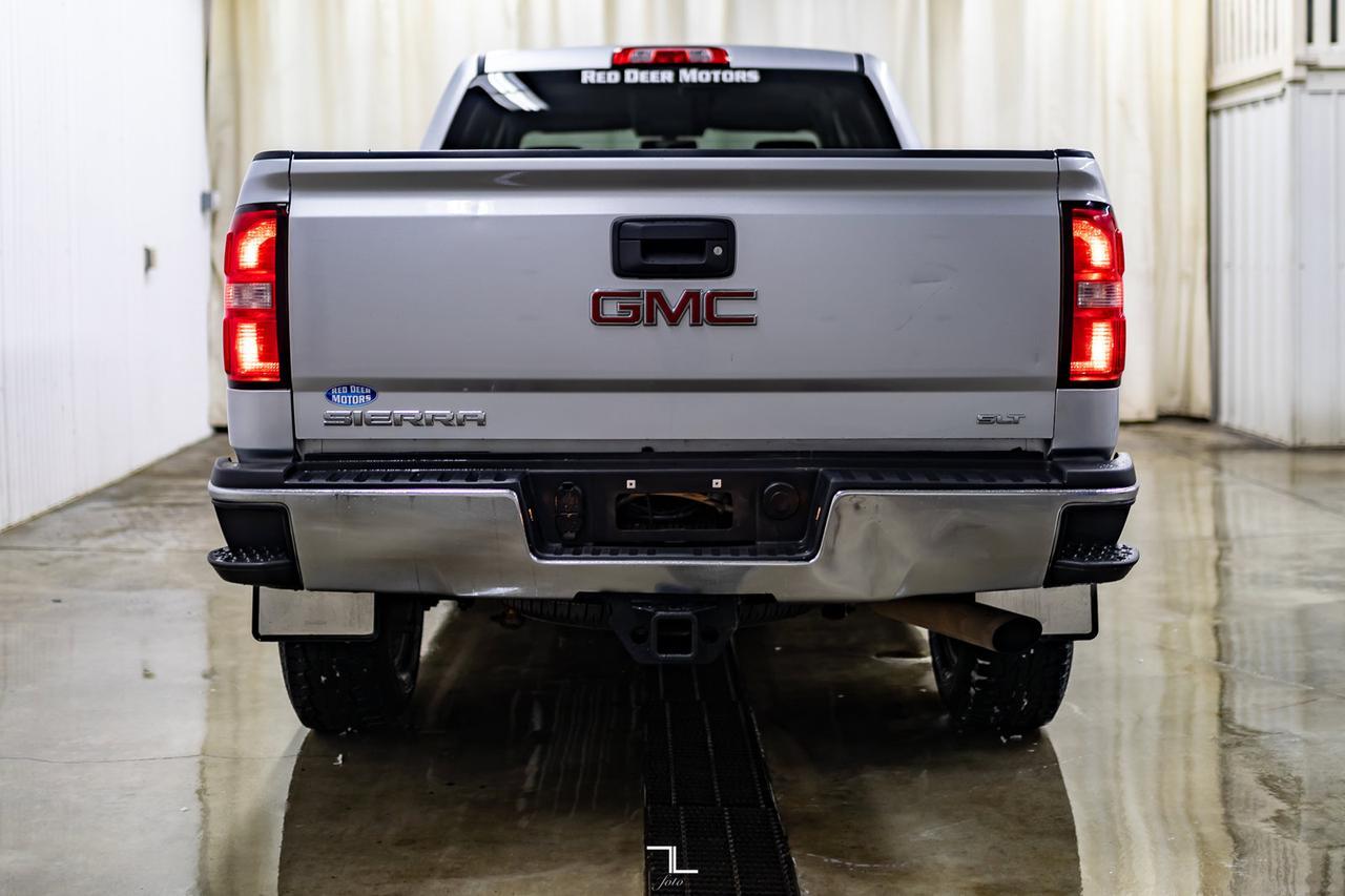 2015 GMC Sierra 2500HD 4x4 Crew Cab SLT Z71 Leather BCam Red Deer AB