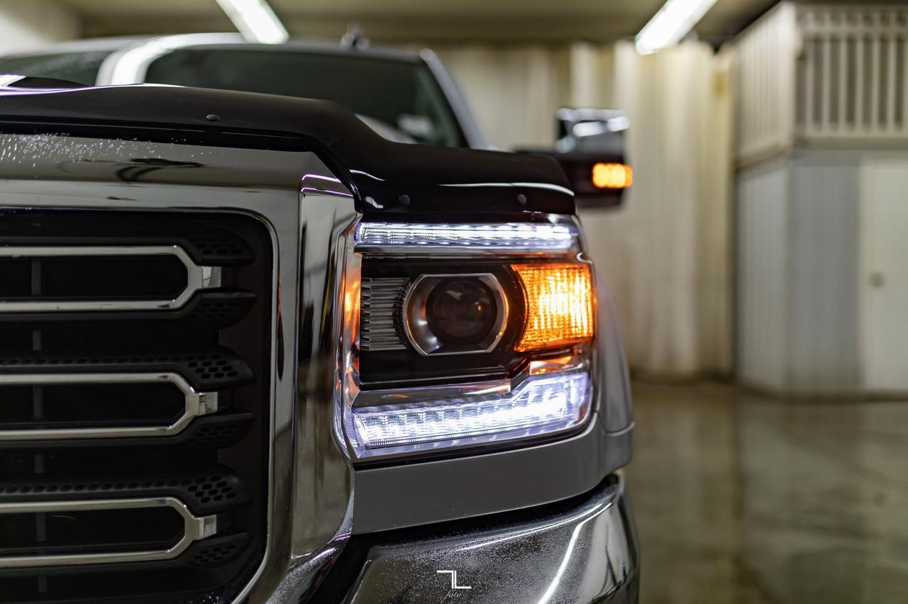 2015 GMC Sierra 2500HD 4x4 Crew Cab SLT Z71 Leather BCam Red Deer AB