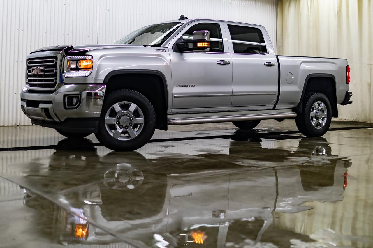 2015 GMC Sierra 2500HD 4x4 Crew Cab SLT Z71 Leather BCam Red Deer AB