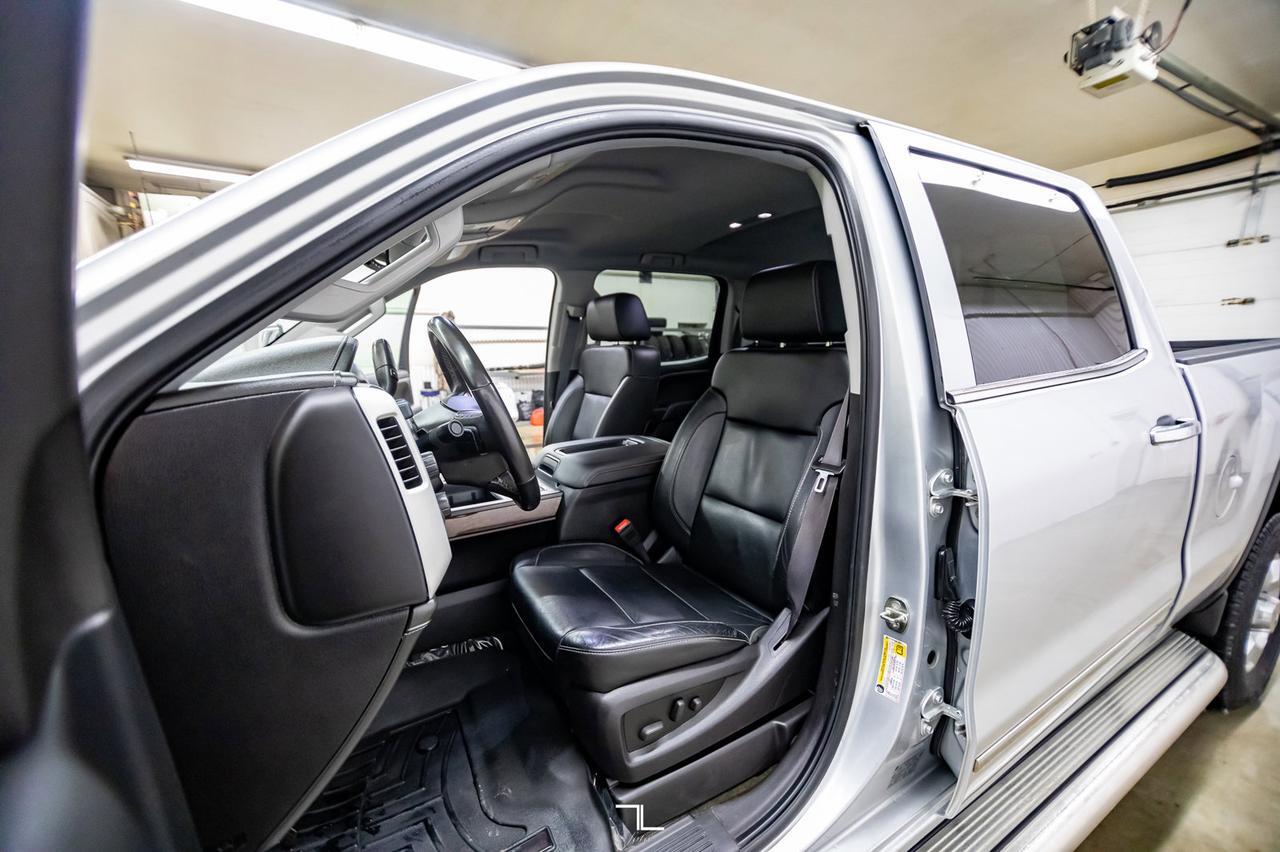 2015 GMC Sierra 2500HD 4x4 Crew Cab SLT Z71 Leather BCam Red Deer AB