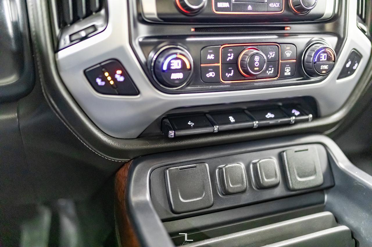 2015 GMC Sierra 2500HD 4x4 Crew Cab SLT Z71 Leather BCam Red Deer AB